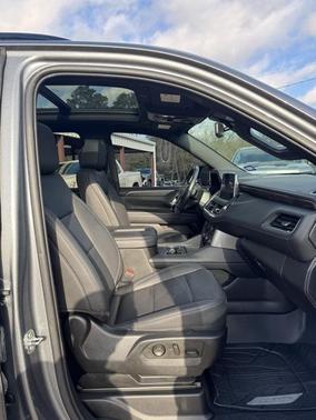 2022 Chevrolet Suburban 4WD Z71