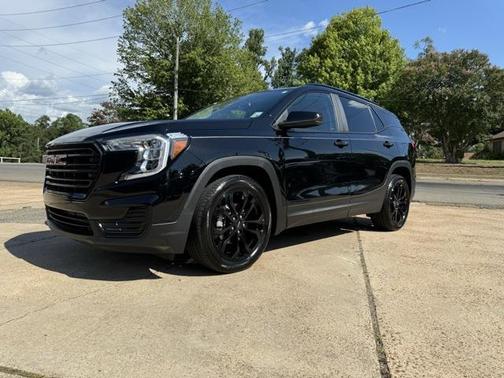 Ebony Twilight Metallic 2022 GMC Terrain SLE