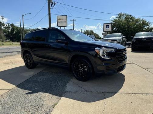 Ebony Twilight Metallic 2022 GMC Terrain SLE
