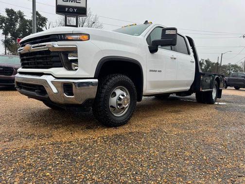 2024 Chevrolet Silverado 3500 LT
