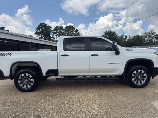 2024 Chevrolet Silverado 2500 Custom