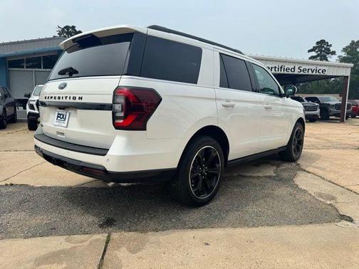 Star White Metallic Tri-Coat 2023 Ford Expedition Limited