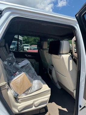 Glacier White Tricoat 2026 GMC Yukon Denali