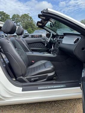 2013 Ford Mustang V6 Premium