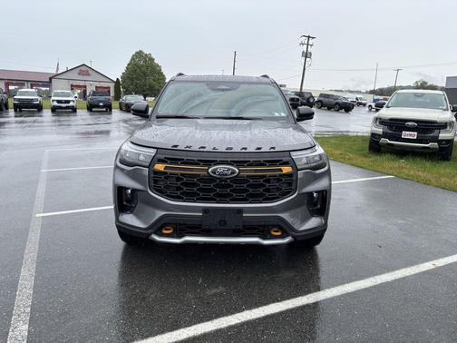 Carbonized Gray Metallic 2026 Ford Explorer Tremor