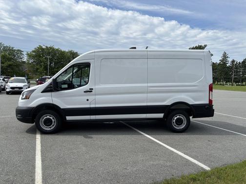 Oxford White 2026 Ford Transit-250 Base