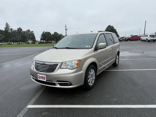 2014 Chrysler Town & Country Touring