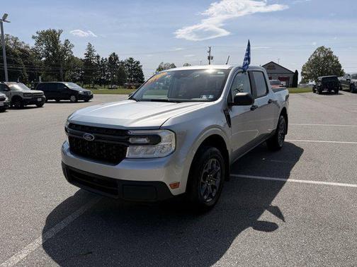 Iconic Silver Metallic 2024 Ford Maverick XLT