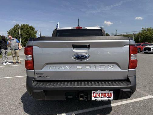 Iconic Silver Metallic 2024 Ford Maverick XLT