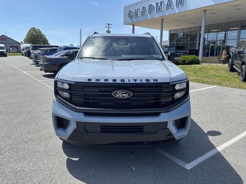 Glacier Gray Metallic Tri-Coat 2026 Ford Expedition Max Platinum