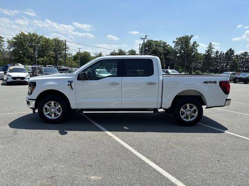 Oxford White 2025 Ford F-150 XLT