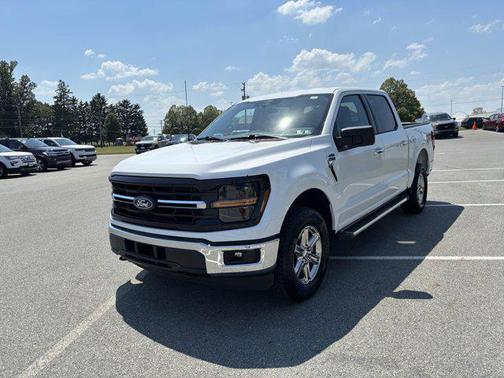 Oxford White 2025 Ford F-150 XLT