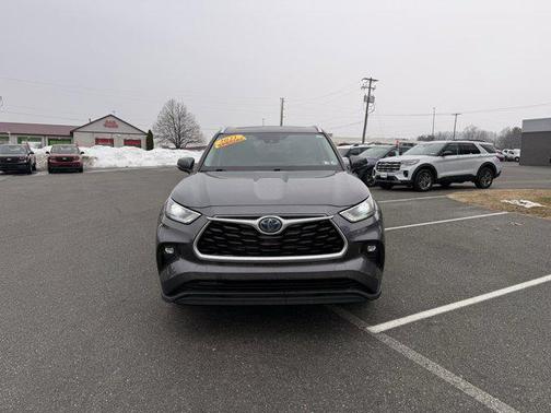 2021 Toyota Highlander Hybrid XLE