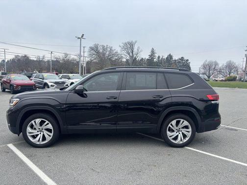 2022 Volkswagen Atlas 3.6L SE w/Technology