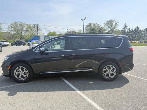 2022 Chrysler Pacifica Limited
