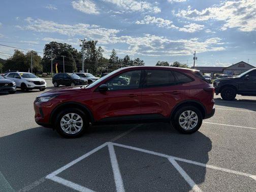 Rapid Red Metallic Tinted Clearcoat 2025 Ford Escape Active