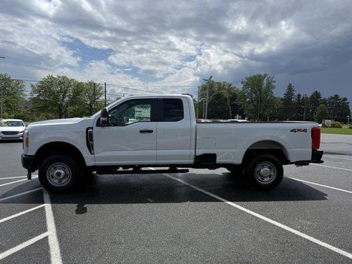 2025 Ford F-250 XL