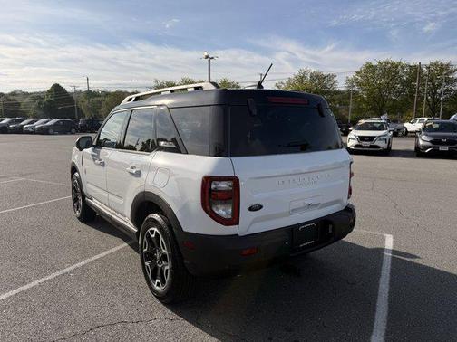 Oxford White 2025 Ford Bronco Sport Outer Banks