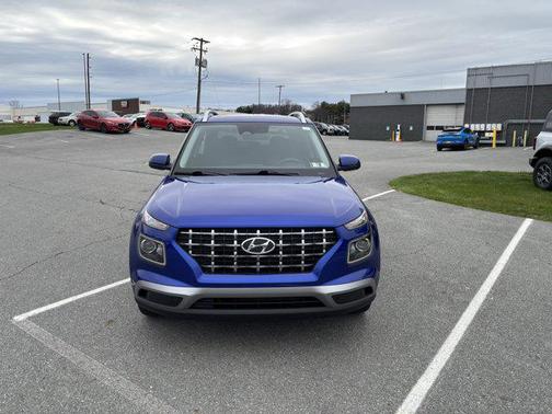 2024 Hyundai VENUE SEL