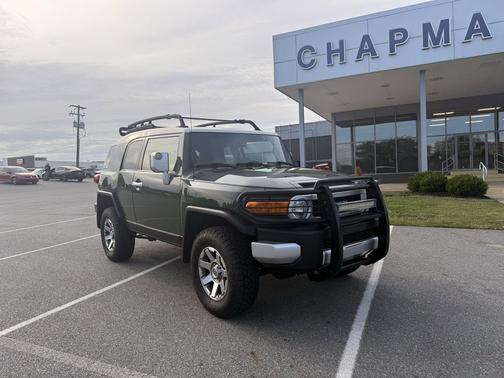 Army Green 2014 Toyota FJ Cruiser Base