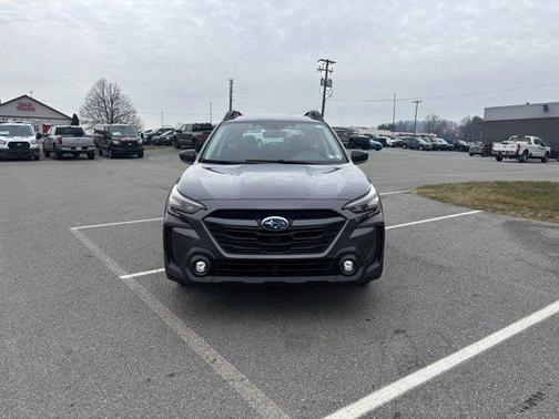 2025 Subaru Outback Base