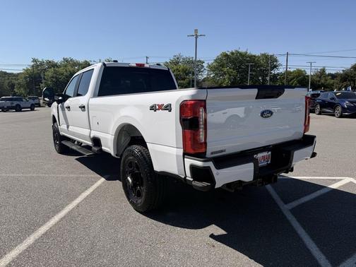 Oxford White 2026 Ford F-250 XL