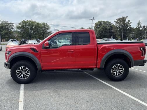 Race Red 2018 Ford F-150 Raptor