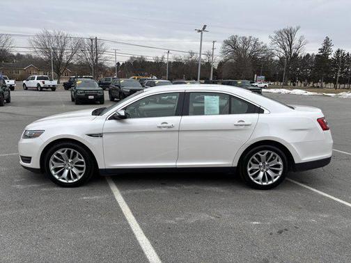 2018 Ford Taurus Limited