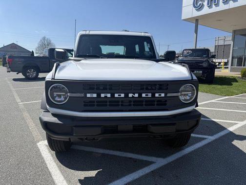 2025 Ford Bronco Base