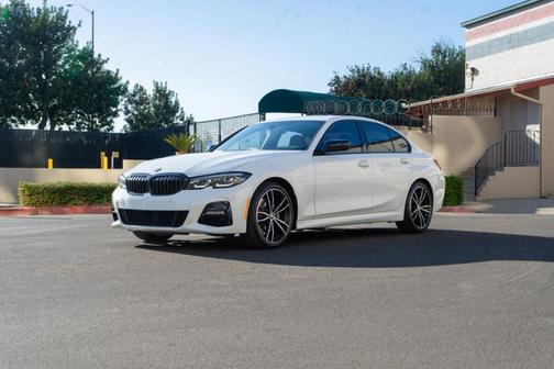 2022 BMW 330 i