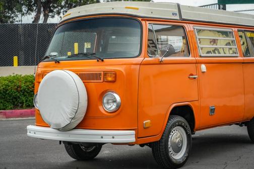 1974 Volkswagen Microbus Campmobile