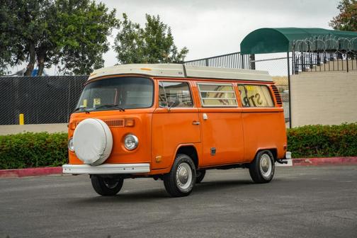 1974 Volkswagen Microbus Campmobile