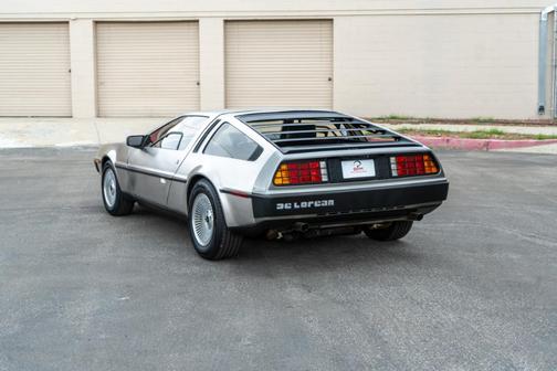 1981 Delorean DMC-12 