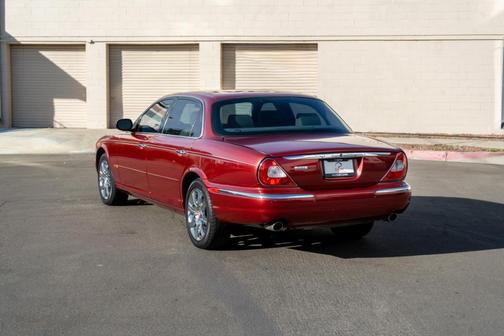2005 Jaguar XJ8 L