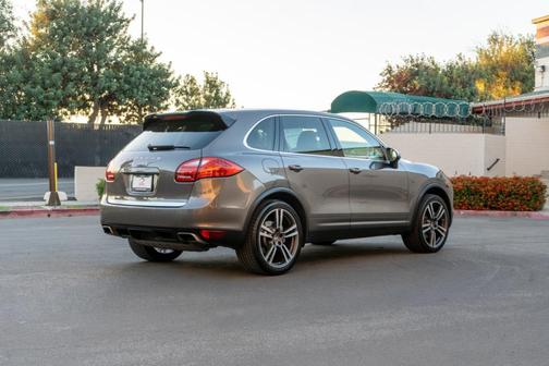 2013 Porsche Cayenne S