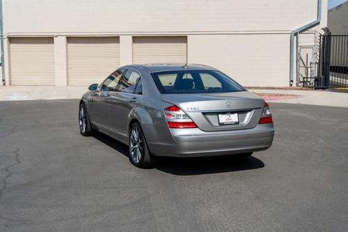 2007 Mercedes-Benz S-Class S 550