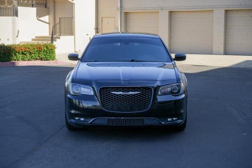 2019 Chrysler 300 S
