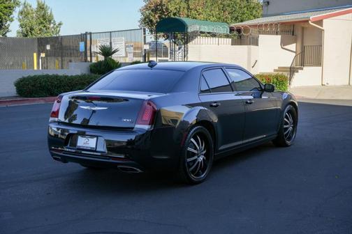 2019 Chrysler 300 S