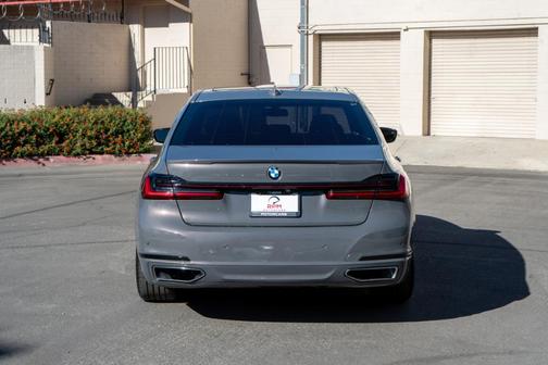 2022 BMW 750 i xDrive