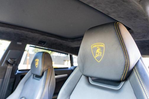 2021 Lamborghini Urus Graphite Capsule