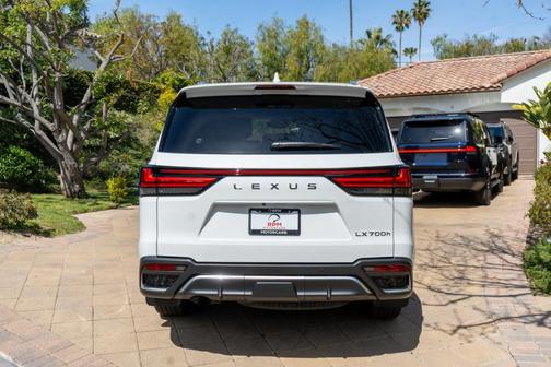 2025 Lexus LX 700h F Sport