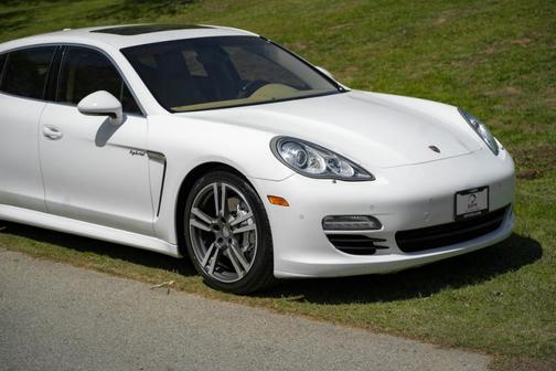 2012 Porsche Panamera Hybrid S