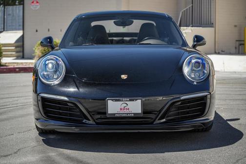 2017 Porsche 911 Carrera
