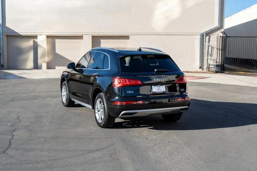 2018 Audi Q5 2.0T Premium Plus