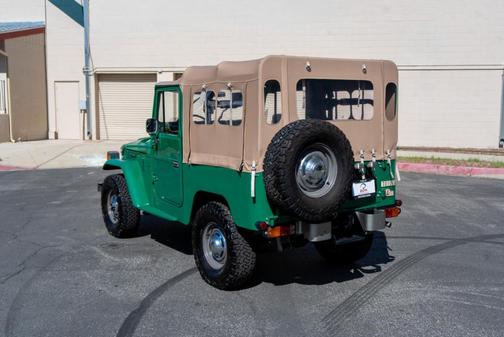 Green 1982 Toyota Land Cruiser SERIES
