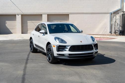 2021 Porsche Macan Base