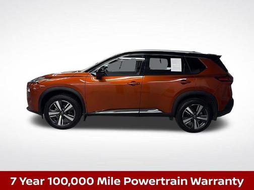 2 Tone Orange / Black 2023 Nissan Rogue SL