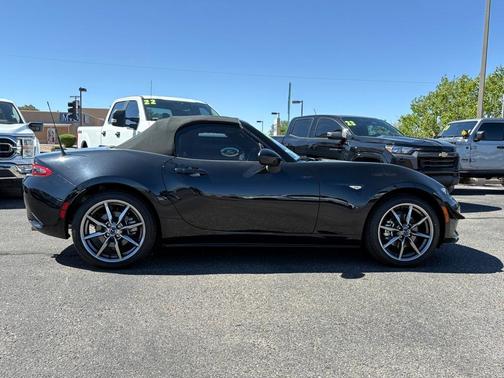 2022 Mazda MX-5 Miata Grand Touring