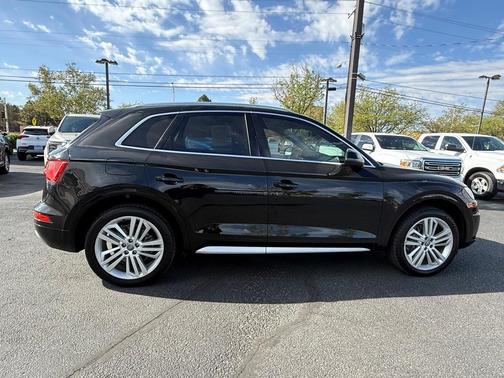 2019 Audi Q5 2.0T Premium Plus