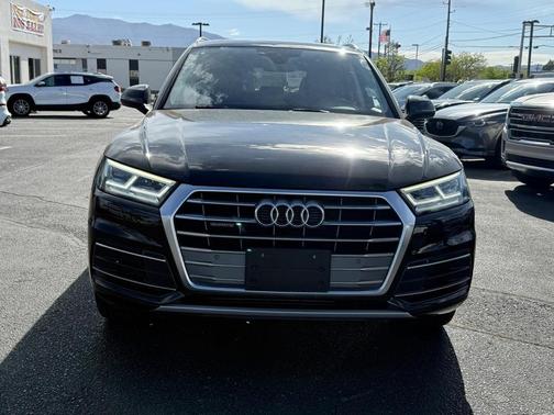 2019 Audi Q5 2.0T Premium Plus